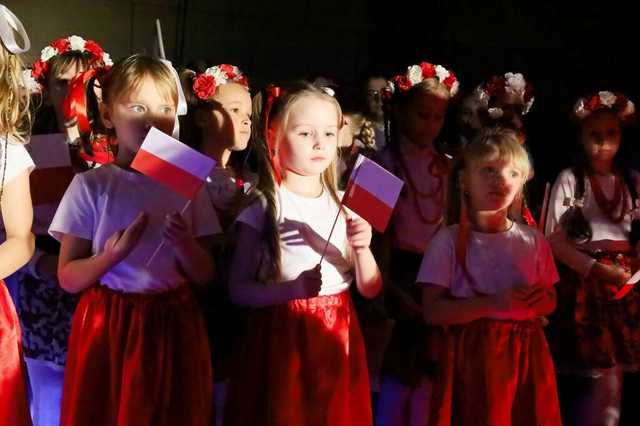 [FOTO] Wieczornica patriotyczna dla Niepodległej w Żarowie