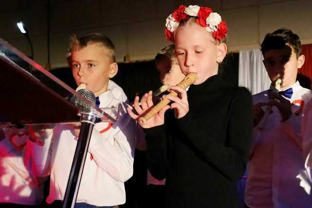 [FOTO] Wieczornica patriotyczna dla Niepodległej w Żarowie