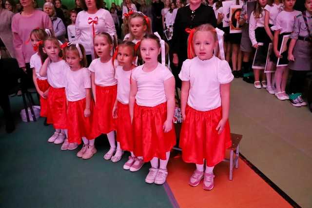 [FOTO] Wieczornica patriotyczna dla Niepodległej w Żarowie