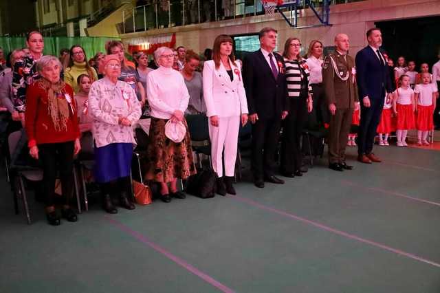 [FOTO] Wieczornica patriotyczna dla Niepodległej w Żarowie