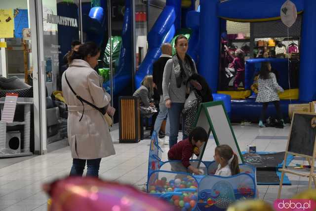 [FOTO] Świetna zabawa i masa atrakcji na drugich urodzinach hipermarketu E.Leclerc. Świętowanie potrwa do piątku
