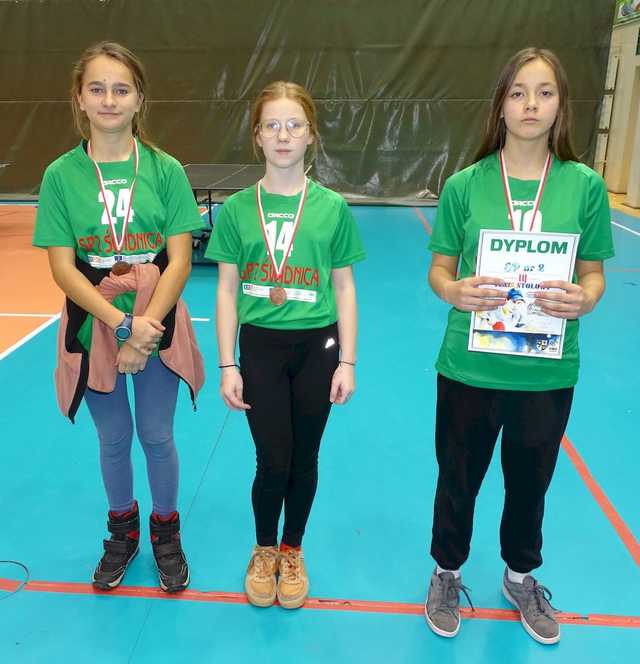 [FOTO] Zawodnicy z klas 5-6 szkół podstawowych rywalizowali w turnieju tenisa stołowego
