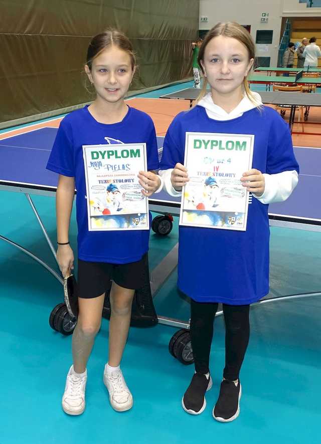 [FOTO] Zawodnicy z klas 5-6 szkół podstawowych rywalizowali w turnieju tenisa stołowego