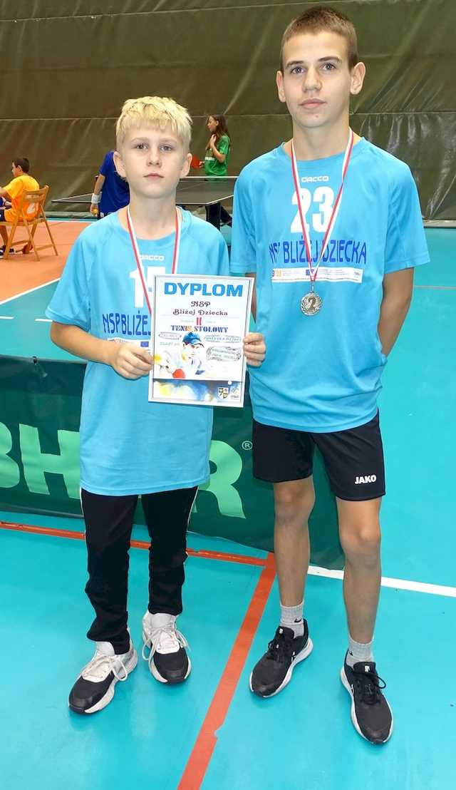 [FOTO] Zawodnicy z klas 5-6 szkół podstawowych rywalizowali w turnieju tenisa stołowego