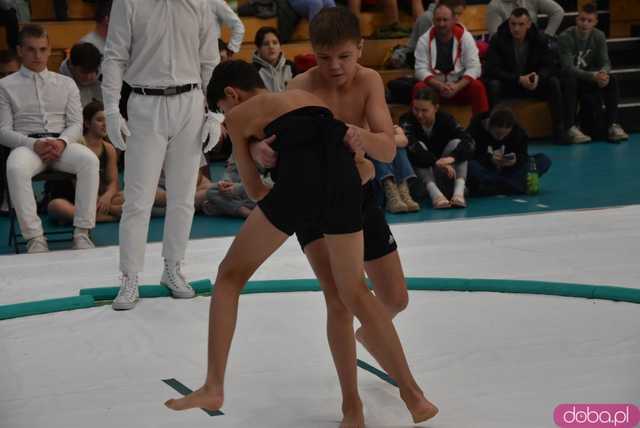 [FOTO] Młodzi zawodnicy sumo z Dolnego Śląska rywalizowali w Świdnicy 