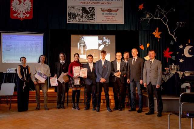 [FOTO] XXI Powiatowy Konkurs Historyczny „Polska znowu wolna” w filmowej odsłonie