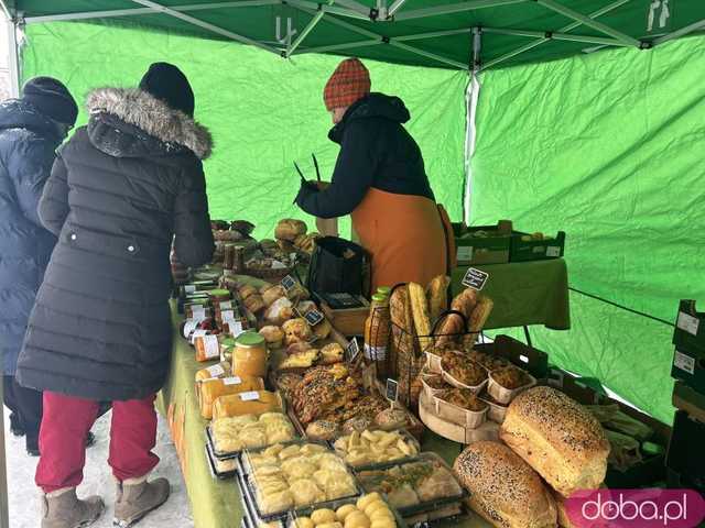 [FOTO] Targowisko od Rolnika do Koszyka w świątecznej odsłonie