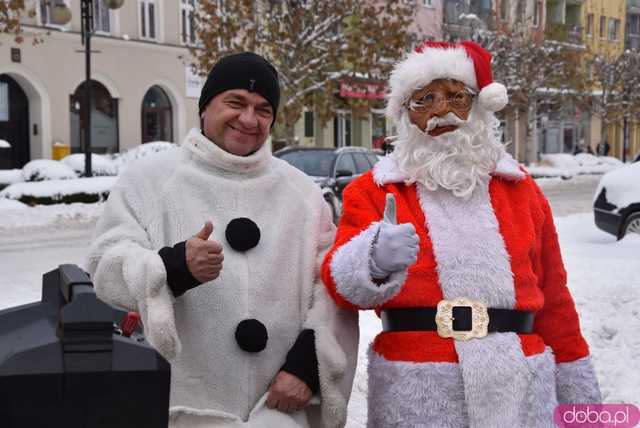 [FOTO] Młodzi strzegomianie spotkali świętego Mikołaja