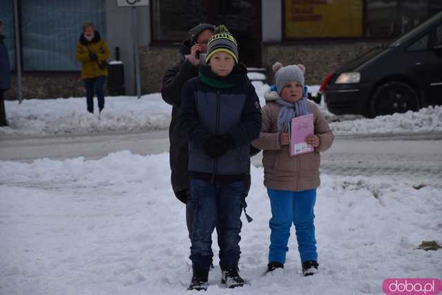 [FOTO] Młodzi strzegomianie spotkali świętego Mikołaja