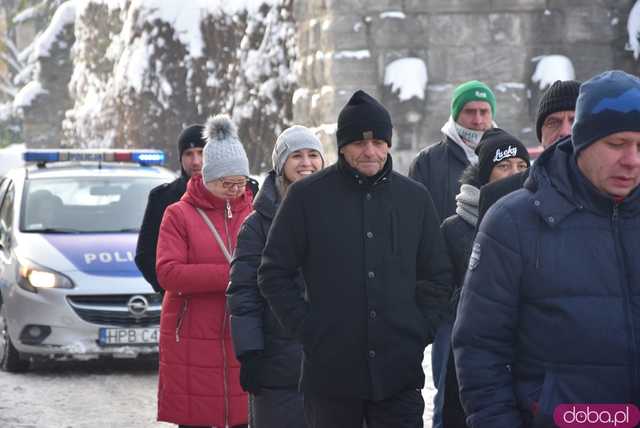 [WIDEO, FOTO] Uroczysty przemarsz korowodu górniczego rozpoczął Barbórkę Ślężańską