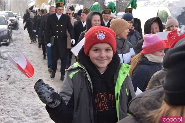 [WIDEO, FOTO] Uroczysty przemarsz korowodu górniczego rozpoczął Barbórkę Ślężańską