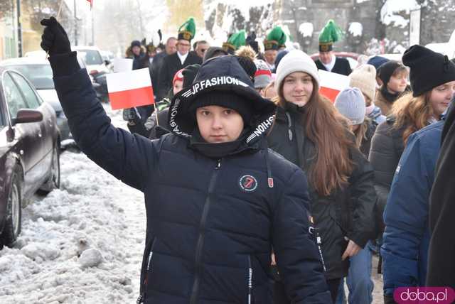 [WIDEO, FOTO] Uroczysty przemarsz korowodu górniczego rozpoczął Barbórkę Ślężańską