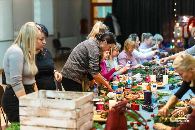 [FOTO] Świąteczne warsztaty w Gminnym Centrum Kultury i Sportu w Żarowie 