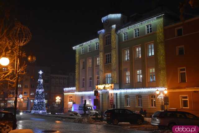 [WIDEO, FOTO] Ależ zabawa! Najmłodsi strzegomianie obdarowani prezentami przez świętego Mikołaja