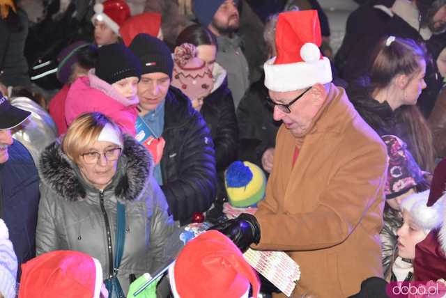 [WIDEO, FOTO] Ależ zabawa! Najmłodsi strzegomianie obdarowani prezentami przez świętego Mikołaja