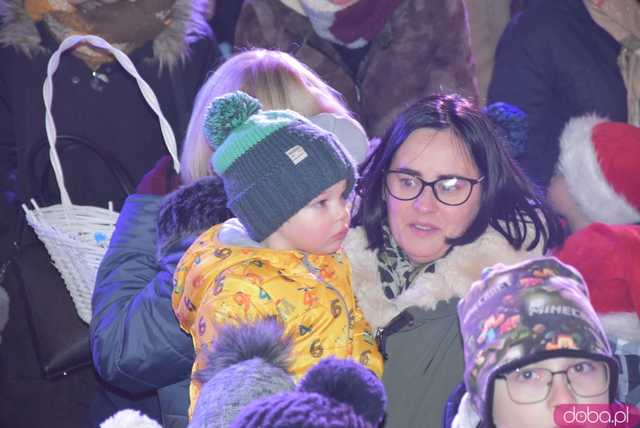 [WIDEO, FOTO] Ależ zabawa! Najmłodsi strzegomianie obdarowani prezentami przez świętego Mikołaja