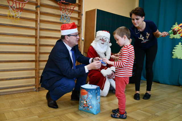 [FOTO] Mikołaj odwiedził świebodzickie przedszkola