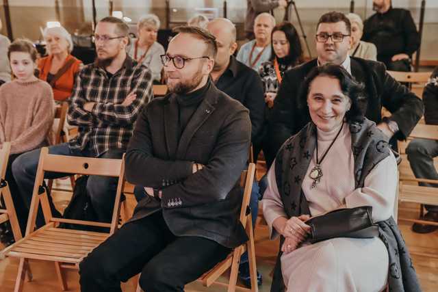 [FOTO] Projekcja spektaklu audiowizualnego Helios Copernicus w świdnickiej bibliotece