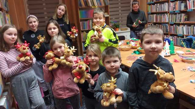 [FOTO] Pracownie św. Mikołaja w filiach świdnickiej biblioteki