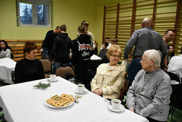 [FOTO] Burmistrz Świebodzic uhonorował wolontariuszy