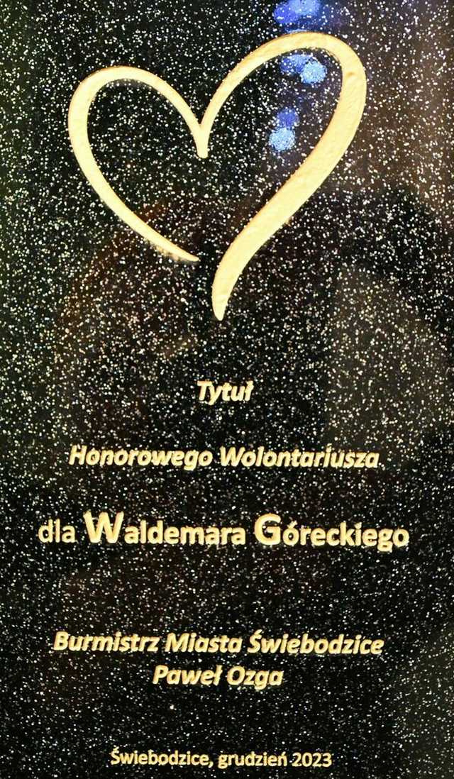 [FOTO] Burmistrz Świebodzic uhonorował wolontariuszy