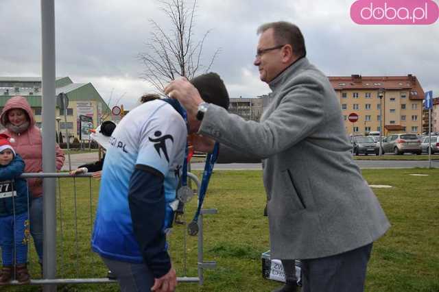 [FOTO] Łączą sport, święta i dobre emocje. Za nami Świebodzicki Bieg Mikołajkowy