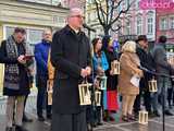 [FOTO] Wigilia z Betlejemskim Światłem Pokoju na świdnickim Rynku