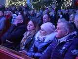 [WIDEO, FOTO] Golec uOrkiestra w strzegomskiej bazylice. Świąteczny koncert wypełnił świątynię po brzegi