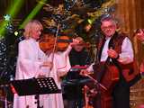 [WIDEO, FOTO] Golec uOrkiestra w strzegomskiej bazylice. Świąteczny koncert wypełnił świątynię po brzegi