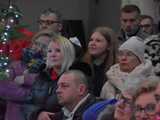 [WIDEO, FOTO] Golec uOrkiestra w strzegomskiej bazylice. Świąteczny koncert wypełnił świątynię po brzegi