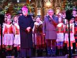 [WIDEO, FOTO] Golec uOrkiestra w strzegomskiej bazylice. Świąteczny koncert wypełnił świątynię po brzegi