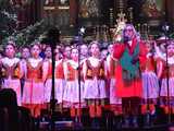 [WIDEO, FOTO] Golec uOrkiestra w strzegomskiej bazylice. Świąteczny koncert wypełnił świątynię po brzegi