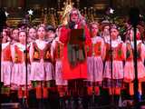 [WIDEO, FOTO] Golec uOrkiestra w strzegomskiej bazylice. Świąteczny koncert wypełnił świątynię po brzegi
