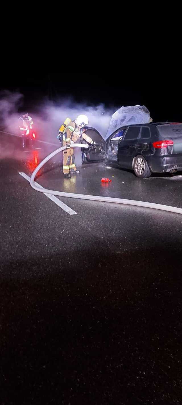 Pożar Audi na krajowej piątce