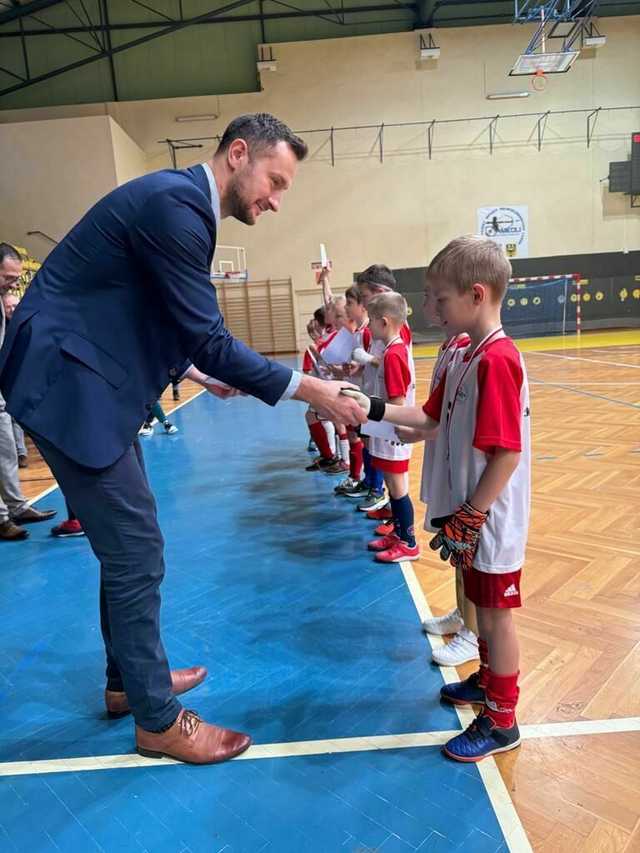 [FOTO] Finał Świątecznego Turnieju Piłki Nożnej w Świebodzicach. Znamy wyniki!