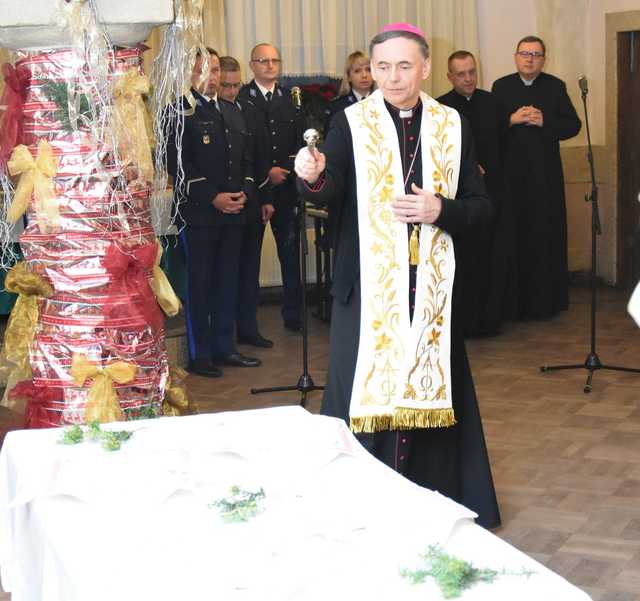 [FOTO] Przedświąteczne spotkanie opłatkowe świdnickich policjantów