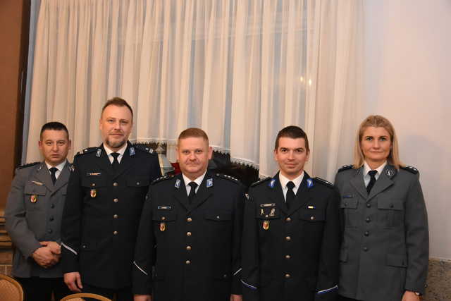 [FOTO] Przedświąteczne spotkanie opłatkowe świdnickich policjantów