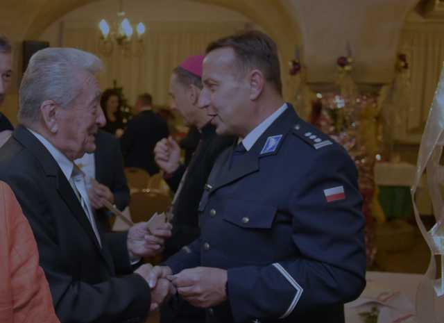 [FOTO] Przedświąteczne spotkanie opłatkowe świdnickich policjantów