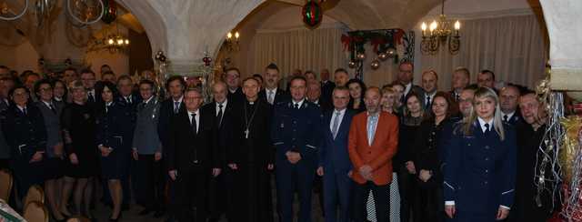 [FOTO] Przedświąteczne spotkanie opłatkowe świdnickich policjantów