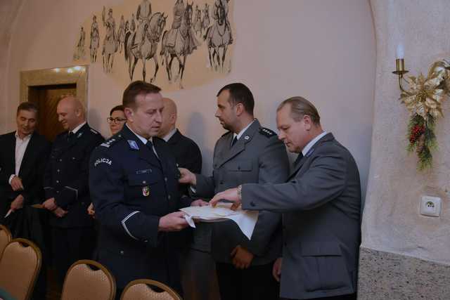 [FOTO] Przedświąteczne spotkanie opłatkowe świdnickich policjantów