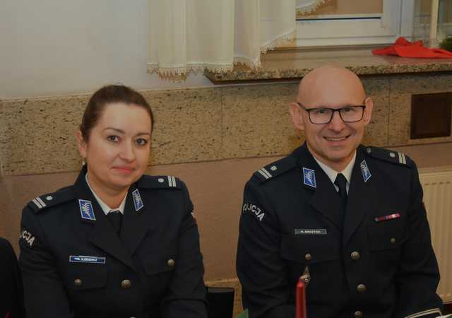 [FOTO] Przedświąteczne spotkanie opłatkowe świdnickich policjantów