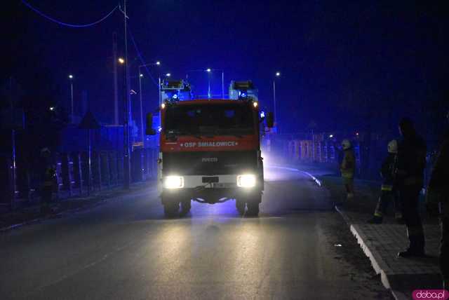 [FOTO] Fajerwerki, race i kolumna strażacka. Uroczyste przyjęcie nowego wozu strażackiego OSP Strzelce