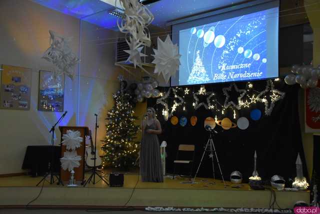 [FOTO] Występy artystyczne, pyszne potrawy i rozdanie nagród w kosmicznym klimacie. Za nami Gala Bożonarodzeniowa w Hotelarce