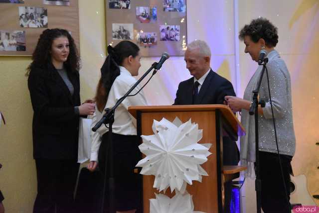 [FOTO] Występy artystyczne, pyszne potrawy i rozdanie nagród w kosmicznym klimacie. Za nami Gala Bożonarodzeniowa w Hotelarce