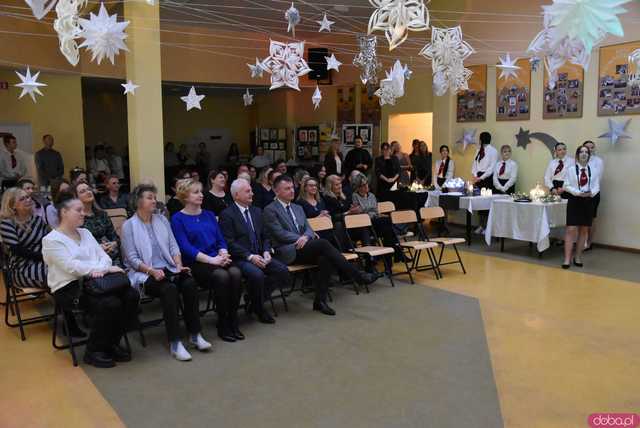 [FOTO] Występy artystyczne, pyszne potrawy i rozdanie nagród w kosmicznym klimacie. Za nami Gala Bożonarodzeniowa w Hotelarce