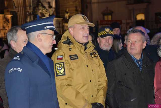 [WIDEO, FOTO] Ciepła grochówka, święty Mikołaj i występy dzieci na Wigilii Organizacji Pozarządowych