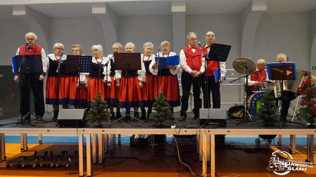 [FOTO] Wspólne świętowanie podczas wigilii wszystkich mieszkańców w Jaworzynie Śląskiej