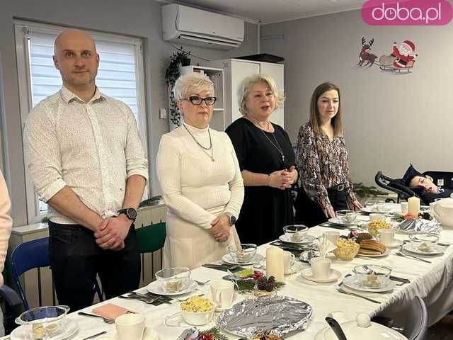 [FOTO] Był opłatek i życzenia. Wigilia w świdnickim Kole PSONI