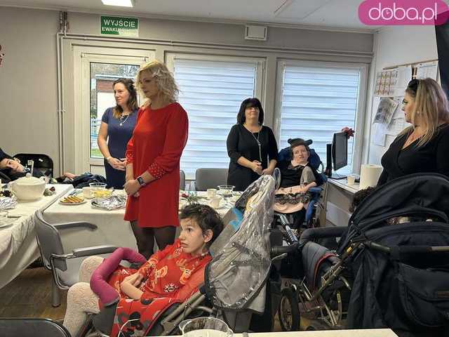 [FOTO] Był opłatek i życzenia. Wigilia w świdnickim Kole PSONI