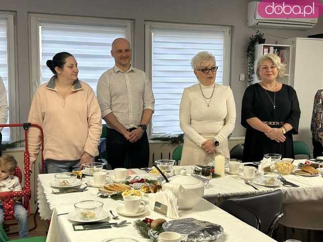 [FOTO] Był opłatek i życzenia. Wigilia w świdnickim Kole PSONI